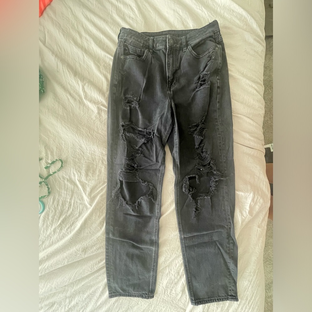 Black Destroyed American Eagle Mom Jeans Size 6